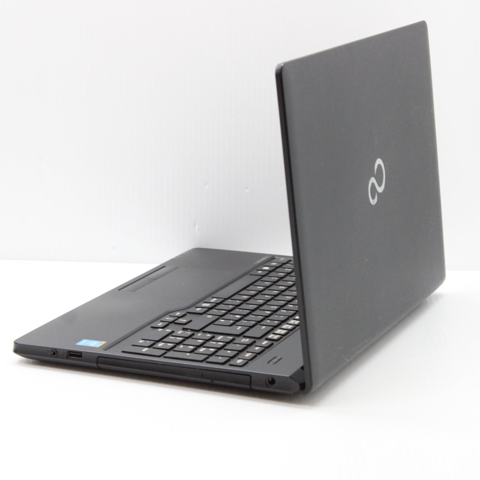 Fujitsu LifeBook A555 Laptop Windows 11 15